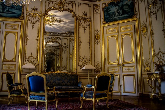 Матиньонский дворец (фр. hôtel Matignon)
