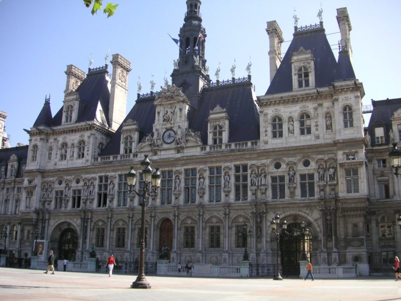 Отель-де-Виль (Hôtel de Ville)