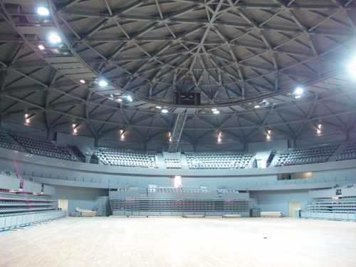 Дворец спорта (Palais des Sports) 