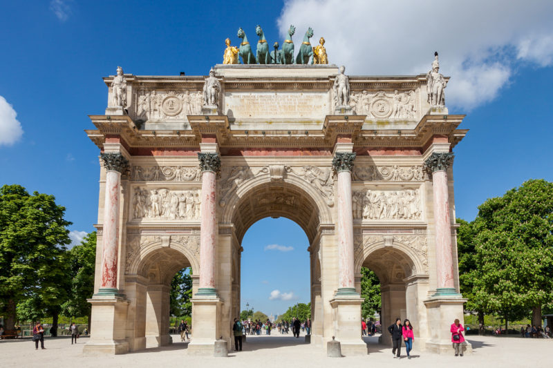 Триумфальная арка на площади Каррузель