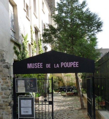 Музей кукол (Musée de la Poupée)