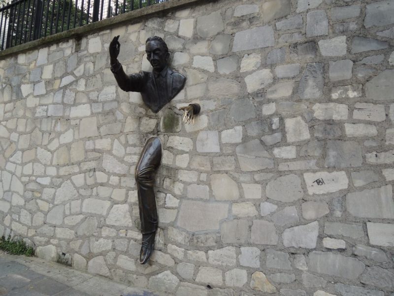 Человек, проходящий сквозь стену (Le passe-muraille)