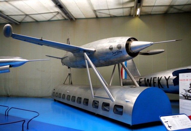 Музей авиации и космонавтики (Musée de l'Air et de l'Espace (MAE))