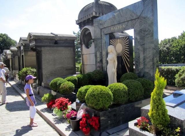 Могила Далиды, кладбище Монмартр (Cimetière de Montmartre)