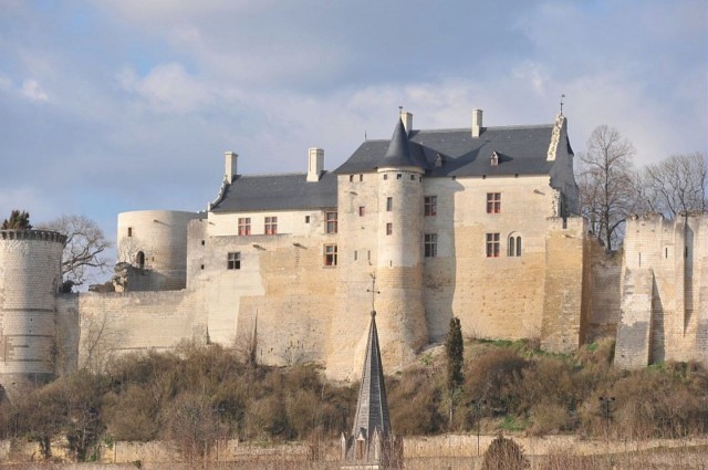Замок Шинон (Château de Chinon)