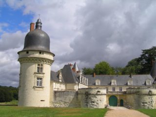 Ге-Пеан — уединённый охотничий замок в Монту-сюр-Шер