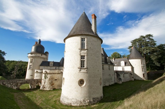 Замок Ге-Пеан (Château du Gué-Péan)