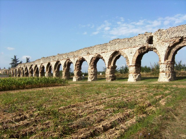 Акведук Жьер (Aqueduc du Gier)