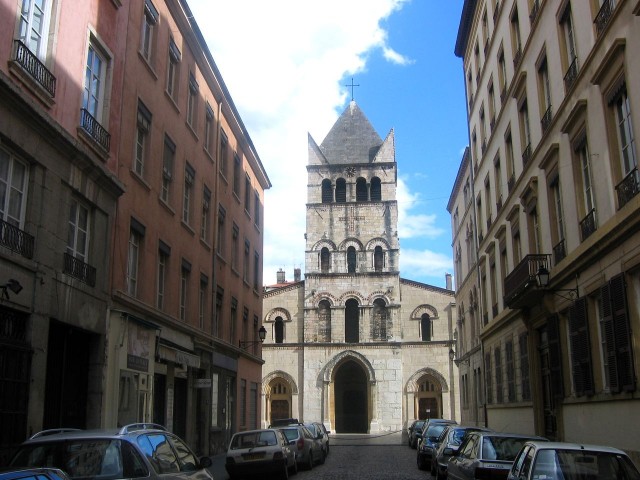 Базилика Святого Мартина (Basilique Saint-Martin d'Ainay)
