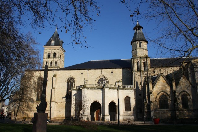 Базилика Св. Серина (Basilique Saint-Seurin)