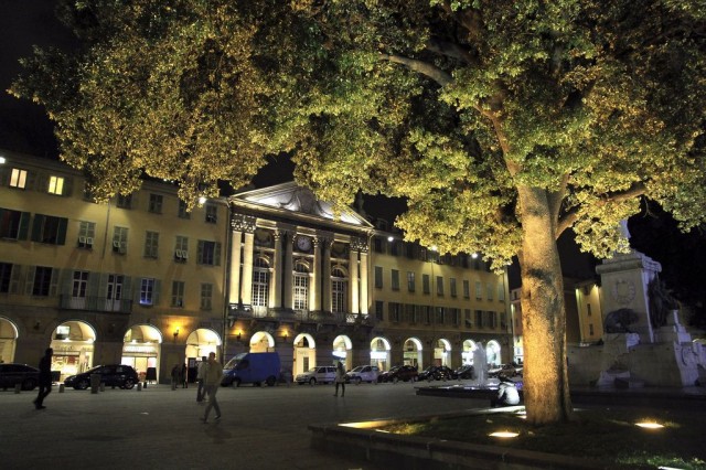 Площадь Гарибальди (Place Garibaldi)