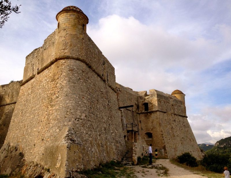 Форт Альбан (Fort du Mont Alban)