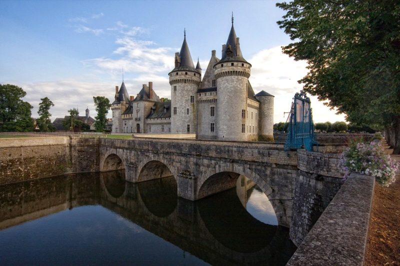 Замок Сюлли-сюр-Луар (Château de Sully-sur-Loire)