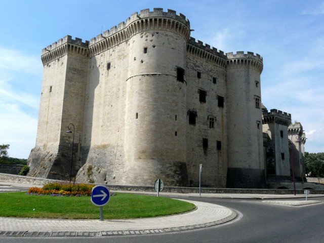 Замок Тараскон (Château de Tarascon)