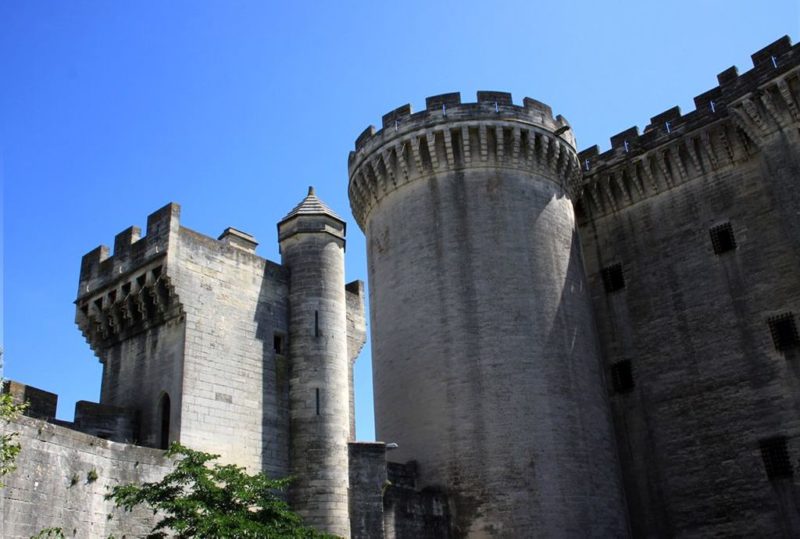 Замок Тараскон (Château de Tarascon)