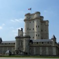 Венсенский замок — королевская резиденция династии Валуа