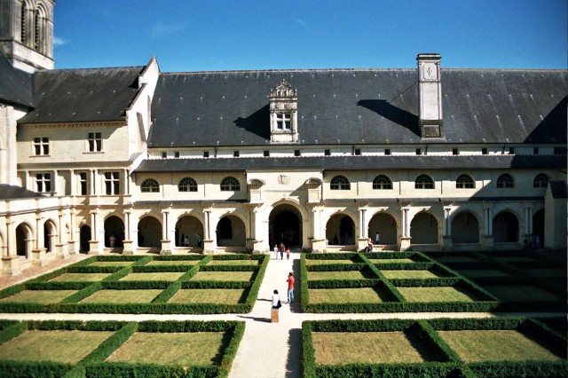 Аббатство Фонтевро (Abbaye de Fontevraud)