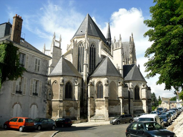 История соборной церкви Сен-Эньян в Орлеане. Крипта святого Аниана