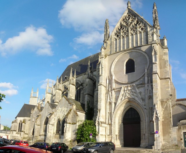 Cоборная церковь Сен-Эньян (Collégiale Saint-Aignan)