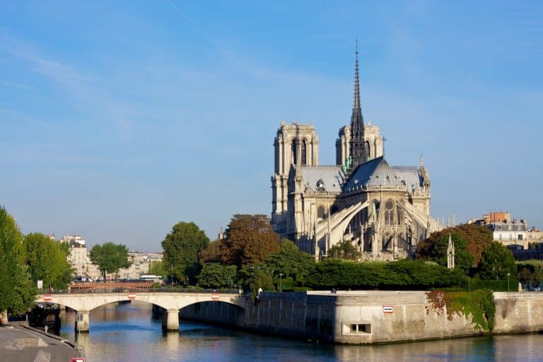 Собор Парижской Богоматери (Notre-Dame de Paris)